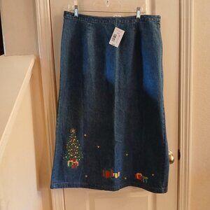 NWT denim maxi skirt embroidered Christmas tree, stars, and presents Sz 16